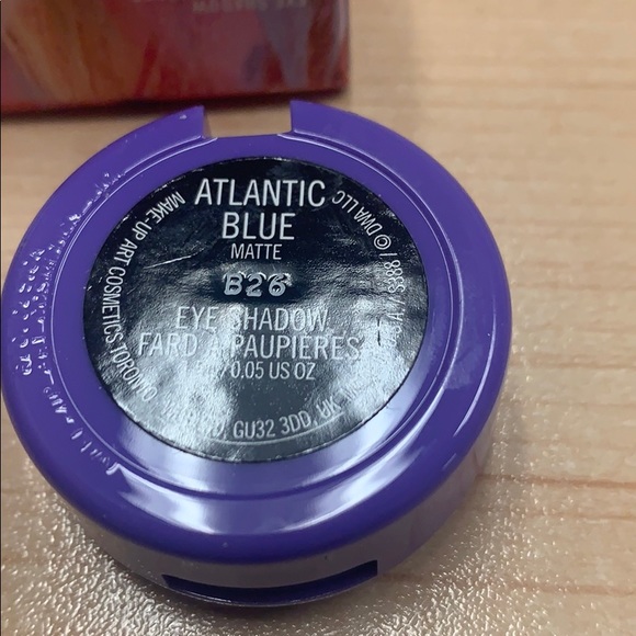 💙HP 3/6 MAC X TROLLS ATLANTIC BLUE MATTE SHADOW💙NIB - Picture 4 of 4